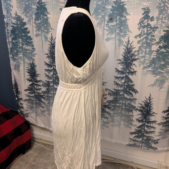 POL White Roman-Style Mini Dress – Size M - Picture 4 of 5